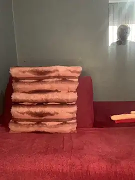 Snapshot of Lady-Amina chatting on October 12, 2025, 7:10 am Lady-Amina online show from October 12, 2025, 7:10 am