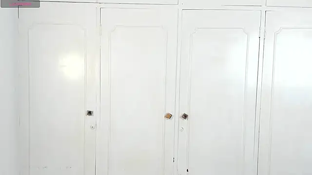 zarek lux online show from January 16, 2026, 1:37 pm