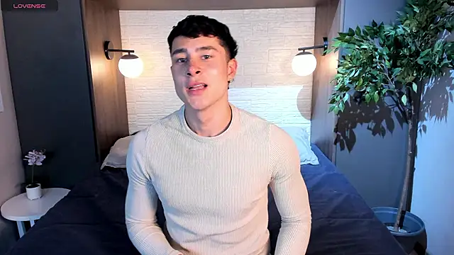 AustinJones  online show from March 7, 2026, 7:19 pm