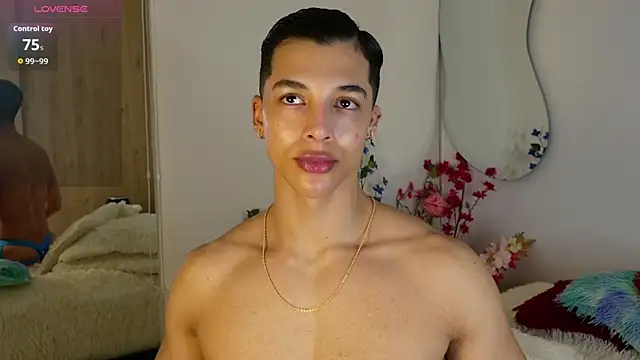 Snapshot of Troye_Williams chatting on June 15, 2026, 10:37 am Troye Williams online show from June 15, 2026, 10:37 am