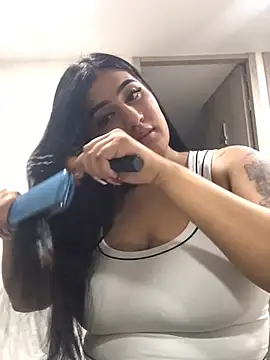 Miia Parker online show from February 3, 2026, 1:27 pm