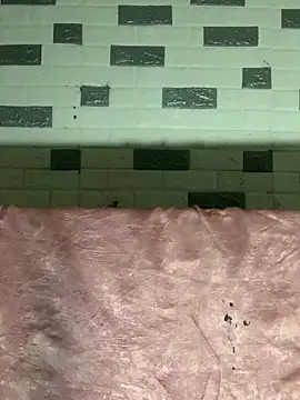 Snapshot of SassyLaurier chatting on October 18, 2025, 8:33 pm SassyLaurier online show from October 18, 2025, 8:33 pm