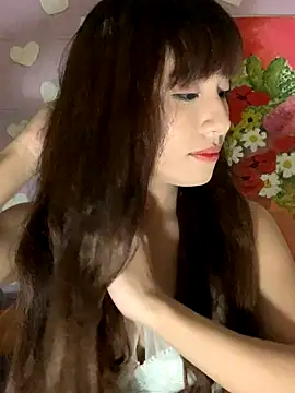 Snapshot of SassyLaurier chatting on October 19, 2025, 6:43 pm SassyLaurier online show from October 19, 2025, 6:43 pm