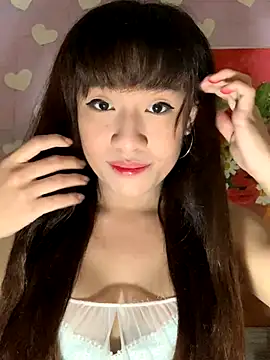 Snapshot of SassyLaurier chatting on November 5, 2025, 7:11 am SassyLaurier online show from November 5, 2025, 7:11 am