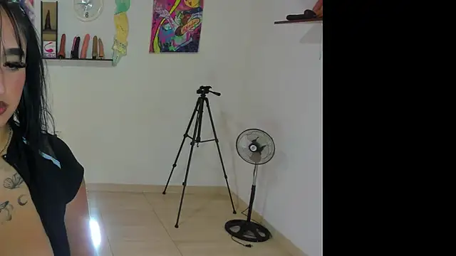 naomy funny online show from April 26, 2026, 12:24 pm