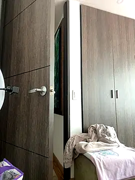 Victoria alson online show from October 8, 2025, 3:02 pm