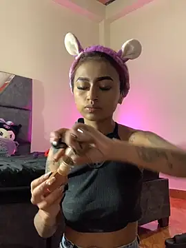 Dirty isabella18 online show from October 23, 2025, 7:23 pm