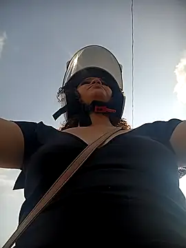 Snapshot of SirenRouge_69 chatting on November 8, 2025, 7:50 pm SirenRouge 69 online show from November 8, 2025, 7:50 pm