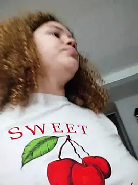 Snapshot of SirenRouge_69 chatting on December 15, 2025, 3:12 am SirenRouge 69 online show from December 15, 2025, 3:12 am