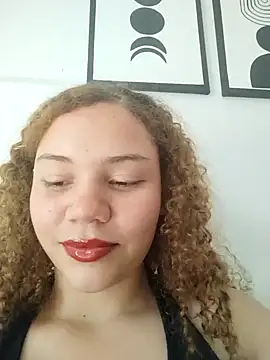 Snapshot of SirenRouge_69 chatting on November 24, 2025, 7:25 pm SirenRouge 69 online show from November 24, 2025, 7:25 pm