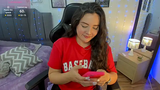 amaia monet online show from January 6, 2026, 7:40 pm