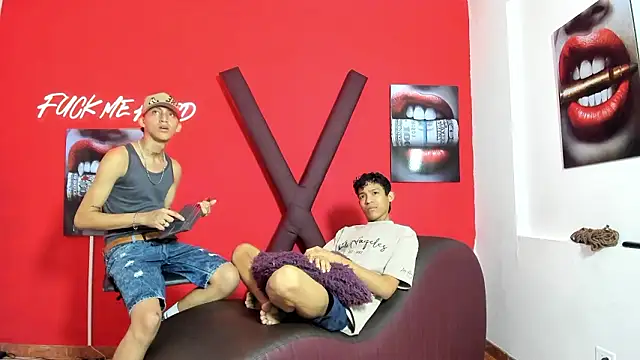 Snapshot of BEAUTY_BOYS1 chatting on March 13, 2026, 7:30 pm BEAUTY BOYS1 online show from March 13, 2026, 7:30 pm