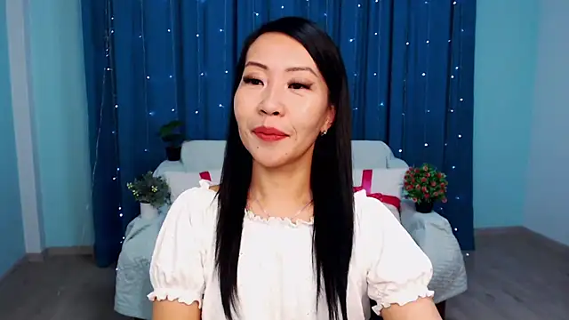 LiaPak online show from November 11, 2025, 1:00 am