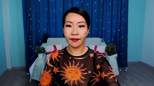 LiaPak online show from October 8, 2025, 12:56 am