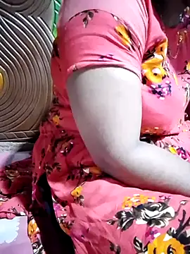 Snapshot of Mistompa24 chatting on October 13, 2025, 4:08 pm Mistompa24 online show from October 13, 2025, 4:08 pm