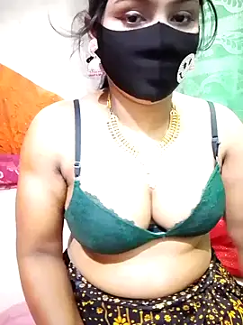 Snapshot of Mistompa24 chatting on November 2, 2025, 3:06 pm Mistompa24 online show from November 2, 2025, 3:06 pm