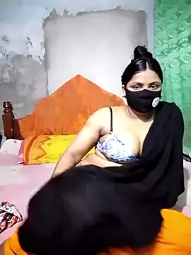 Snapshot of Mistompa24 chatting on October 22, 2025, 5:29 am Mistompa24 online show from October 22, 2025, 5:29 am