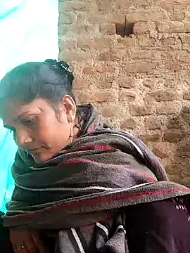 Rakhi j online show from November 17, 2025, 9:46 am