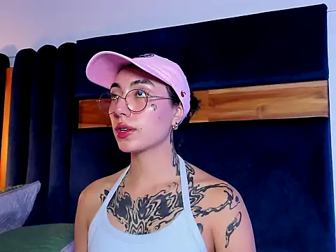 Snapshot of cami_zapata chatting on October 19, 2025, 9:50 pm cami zapata online show from October 19, 2025, 9:50 pm