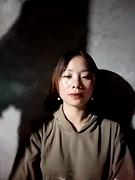 milo123-xx online show from November 16, 2025, 1:38 pm