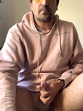 Snapshot of DanBfl chatting on October 28, 2025, 6:51 pm DanBfl online show from October 28, 2025, 6:51 pm