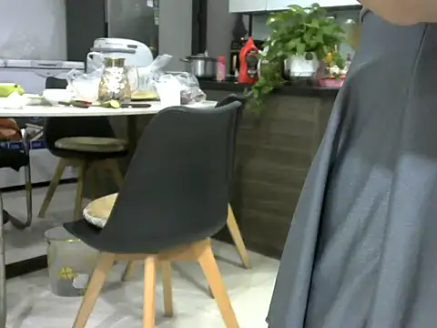 Snapshot of Stella-869 chatting on October 29, 2025, 10:58 am Stella-869 online show from October 29, 2025, 10:58 am