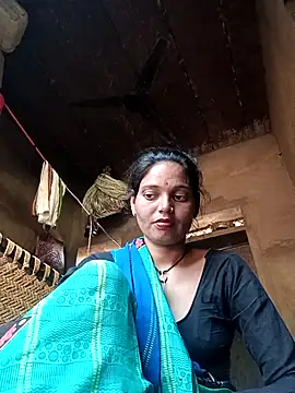 Snapshot of Dikchahot chatting on October 5, 2025, 3:52 am Dikchahot online show from October 5, 2025, 3:52 am