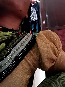 Snapshot of Dikchahot chatting on October 3, 2025, 9:11 am Dikchahot online show from October 3, 2025, 9:11 am