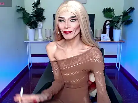 Snapshot of itsmeMonicaloove69 chatting on October 13, 2025, 6:53 pm itsmeMonicaloove69 online show from October 13, 2025, 6:53 pm