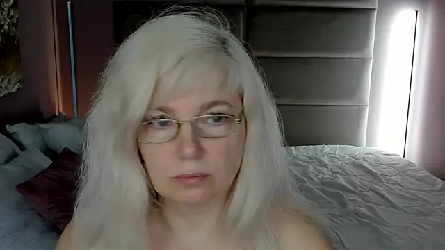Hella Fabel online show from May 30, 2026, 1:12 am