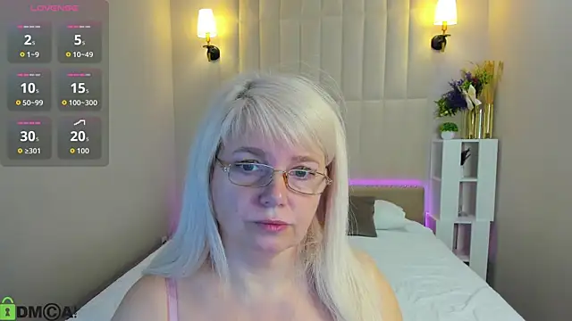 Hella Fabel online show from June 6, 2026, 1:55 am
