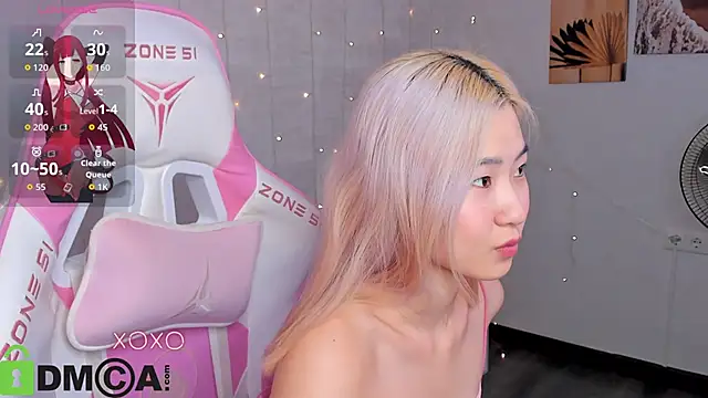 Snapshot of Aisi_18 chatting on December 15, 2025, 12:16 am Aisi 18 online show from December 15, 2025, 12:16 am