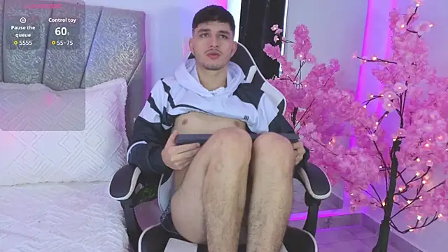 LiamMuller online show from May 1, 2026, 12:54 pm