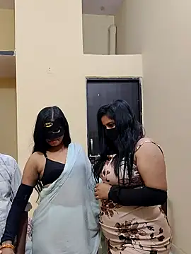 Snapshot of Hot_modal chatting on November 25, 2025, 5:46 pm Hot modal online show from November 25, 2025, 5:46 pm