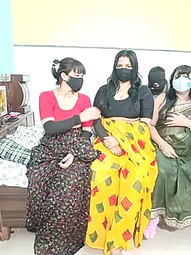 Snapshot of Hot_modal chatting on November 15, 2025, 5:17 pm Hot modal online show from November 15, 2025, 5:17 pm