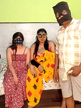 Snapshot of Hot_modal chatting on November 13, 2025, 4:33 pm Hot modal online show from November 13, 2025, 4:33 pm