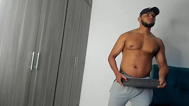 miky xxx online show from October 9, 2025, 12:44 am