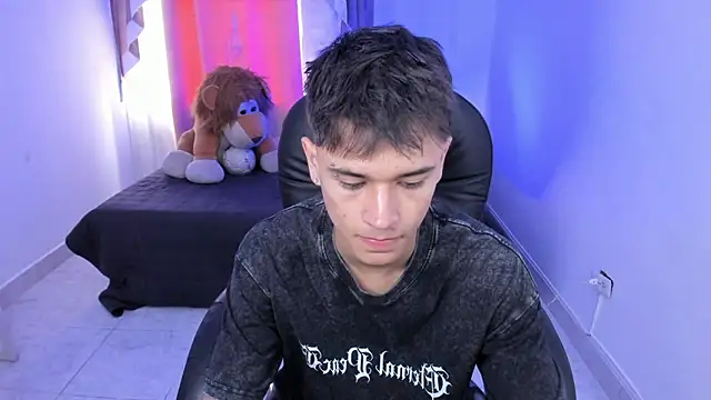 Aron Boyy online show from February 24, 2026, 8:21 pm