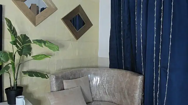 Snapshot of Valery_Brand chatting on July 8, 2026, 11:55 am Valery Brand online show from July 8, 2026, 11:55 am