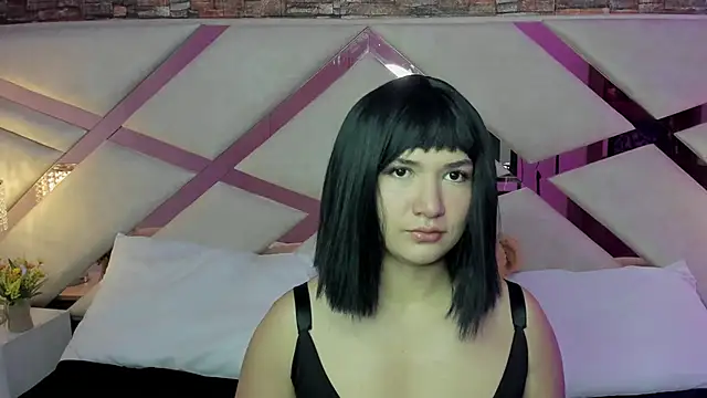 Snapshot of Valery_Brand chatting on October 24, 2025, 12:59 pm Valery Brand online show from October 24, 2025, 12:59 pm