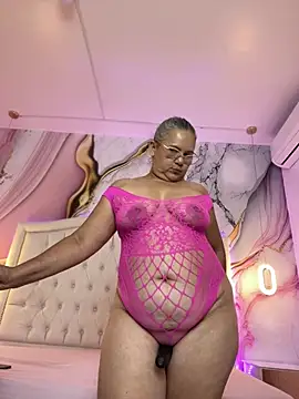 Snapshot of Lucy_Milf_474 chatting on July 19, 2026, 12:30 am Lucy Milf 474 online show from July 19, 2026, 12:30 am