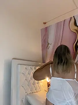 Lucy Milf 474 online show from February 4, 2026, 12:22 pm