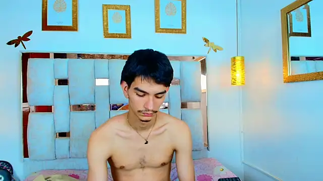 LilyAndJuan online show from September 11, 2025, 9:15 pm