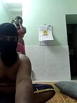 crazcy-couples online show from September 19, 2025, 4:33 pm