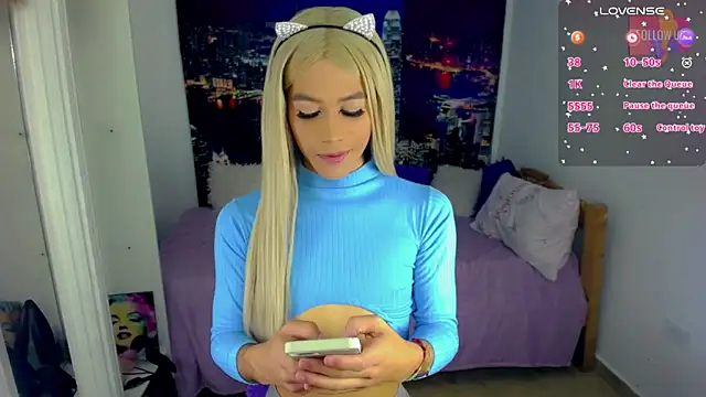 Snapshot of Anne_Zulb chatting on September 24, 2025, 4:52 am Anne Zulb online show from September 24, 2025, 4:52 am