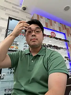 Snapshot of gayfucuxuc chatting on September 27, 2025, 3:01 am gayfucuxuc online show from September 27, 2025, 3:01 am