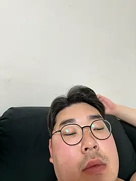 Snapshot of gayfucuxuc chatting on November 26, 2025, 2:28 pm gayfucuxuc online show from November 26, 2025, 2:28 pm