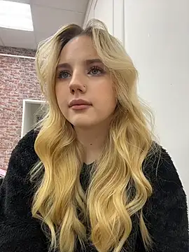 Sky Cutie online show from January 8, 2026, 4:29 am