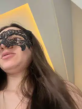 0gece0 online show from April 23, 2026, 7:37 am
