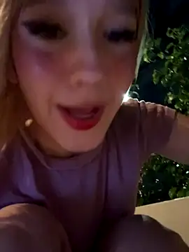 Snapshot of SweetBunnyGF chatting on October 29, 2025, 11:36 pm SweetBunnyGF online show from October 29, 2025, 11:36 pm